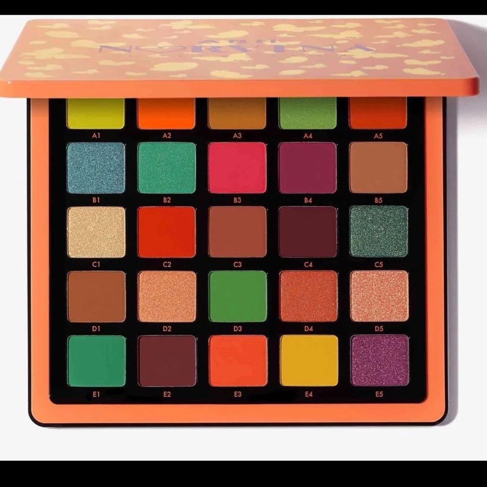 Anastasia Beverly Hills NORVINA® Pro Pigment Palette Vol. 3, for face and body